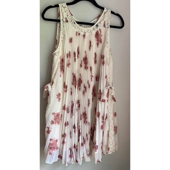 Free People Floral Accordion Dress - Picture 3 of 7